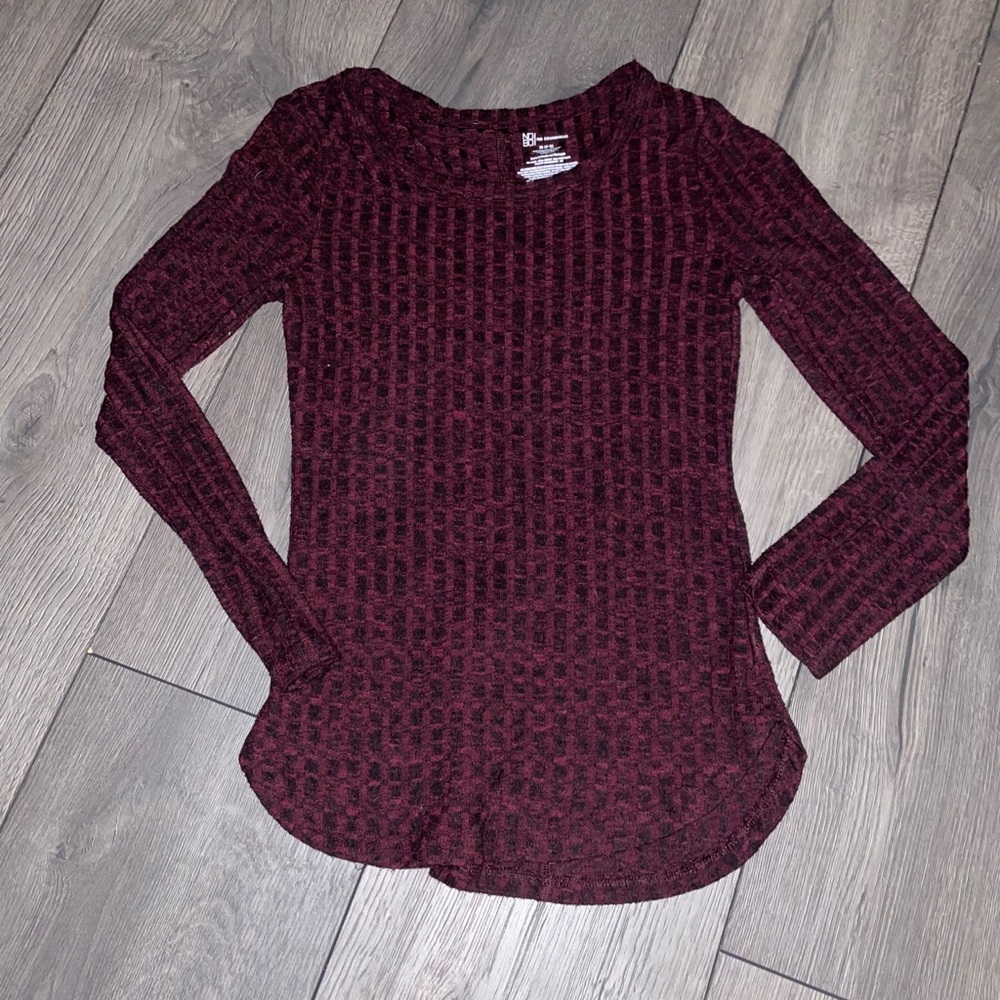Burgundy longsleeve